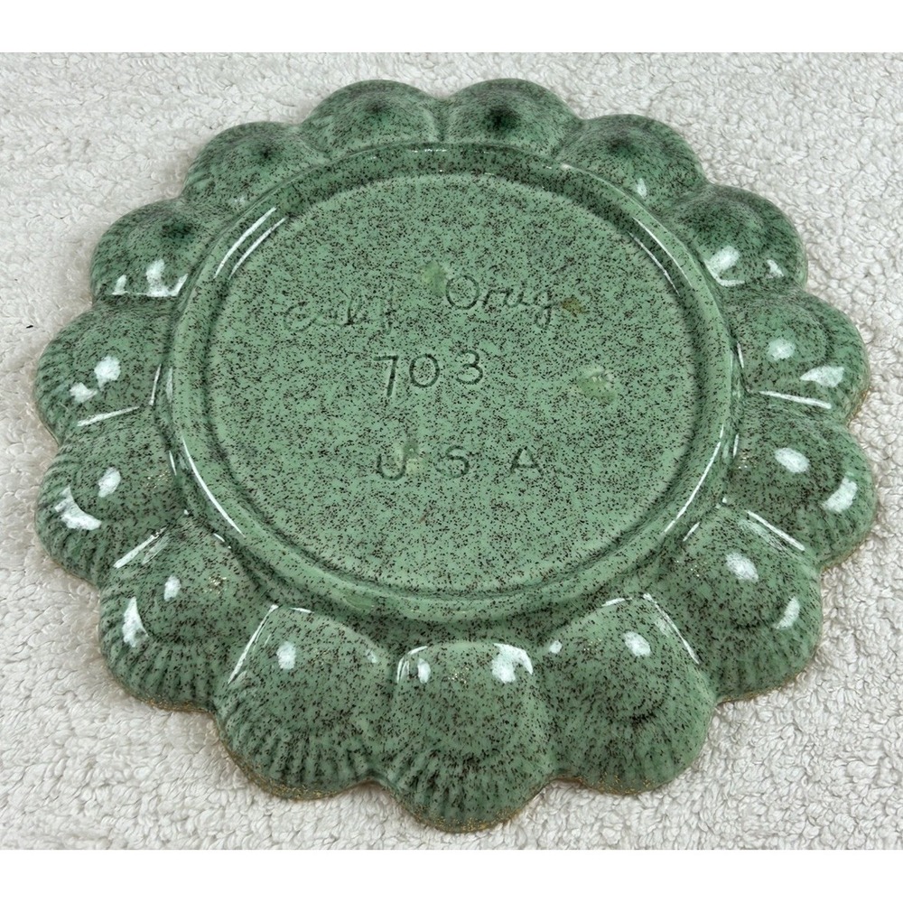 Vtg California Original Pottery 703 Egg Dish Green w/Gold Splatter Leaf **READ** - Picture 2 of 11